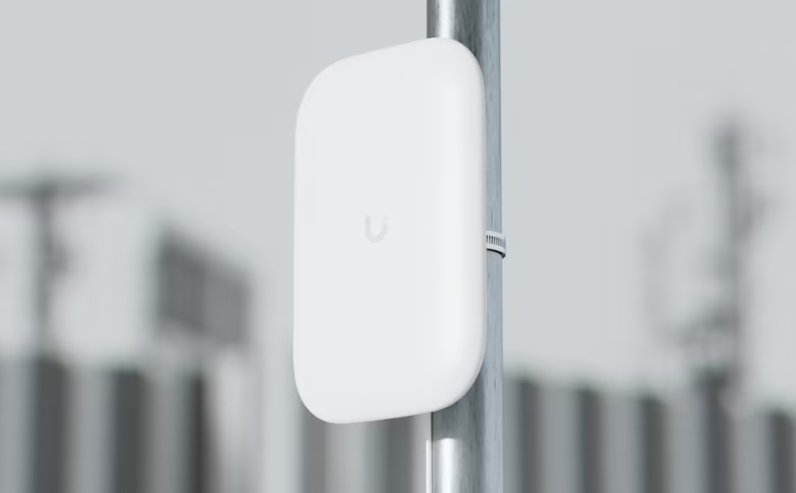 swiss army antenna on pole.png